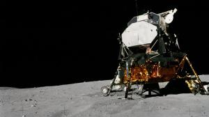 75-apollo-16-lunar-module
